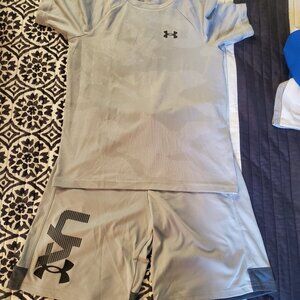 Under Armour Short and T-shirt set big boys size M